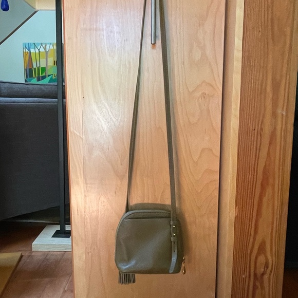 HOBO Nash Olive Green Leather Crossbody Bag - Picture 3 of 7
